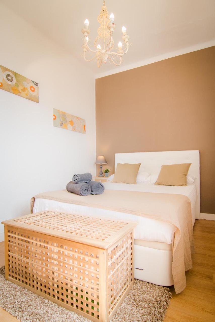 Holidays2Malaga Terraza & Junto Puerto Deportivo מראה חיצוני תמונה